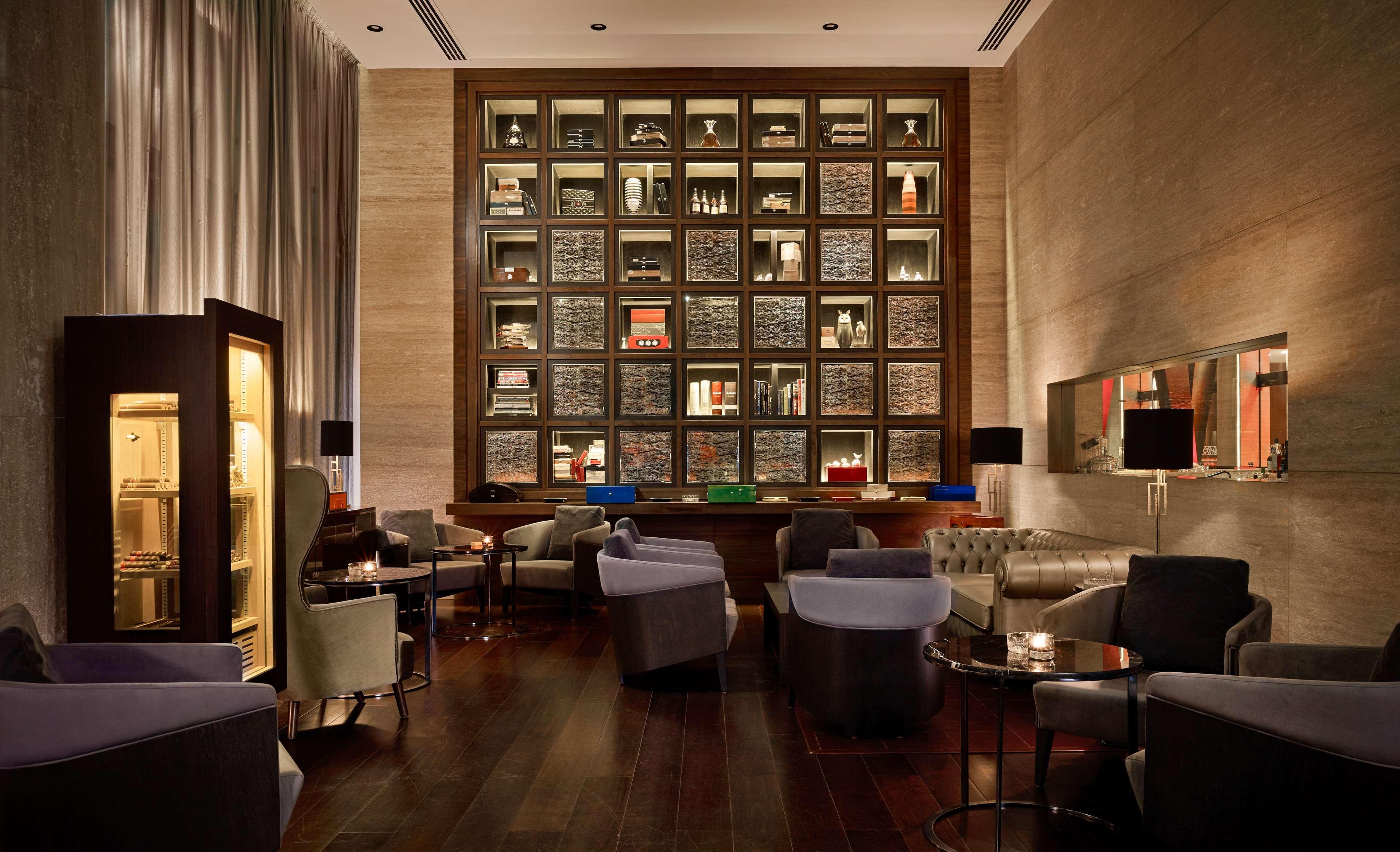 Grand Hyatt Abu Dhabi Hotel & Residences Emirates Pearl Resort Abu Dhabi