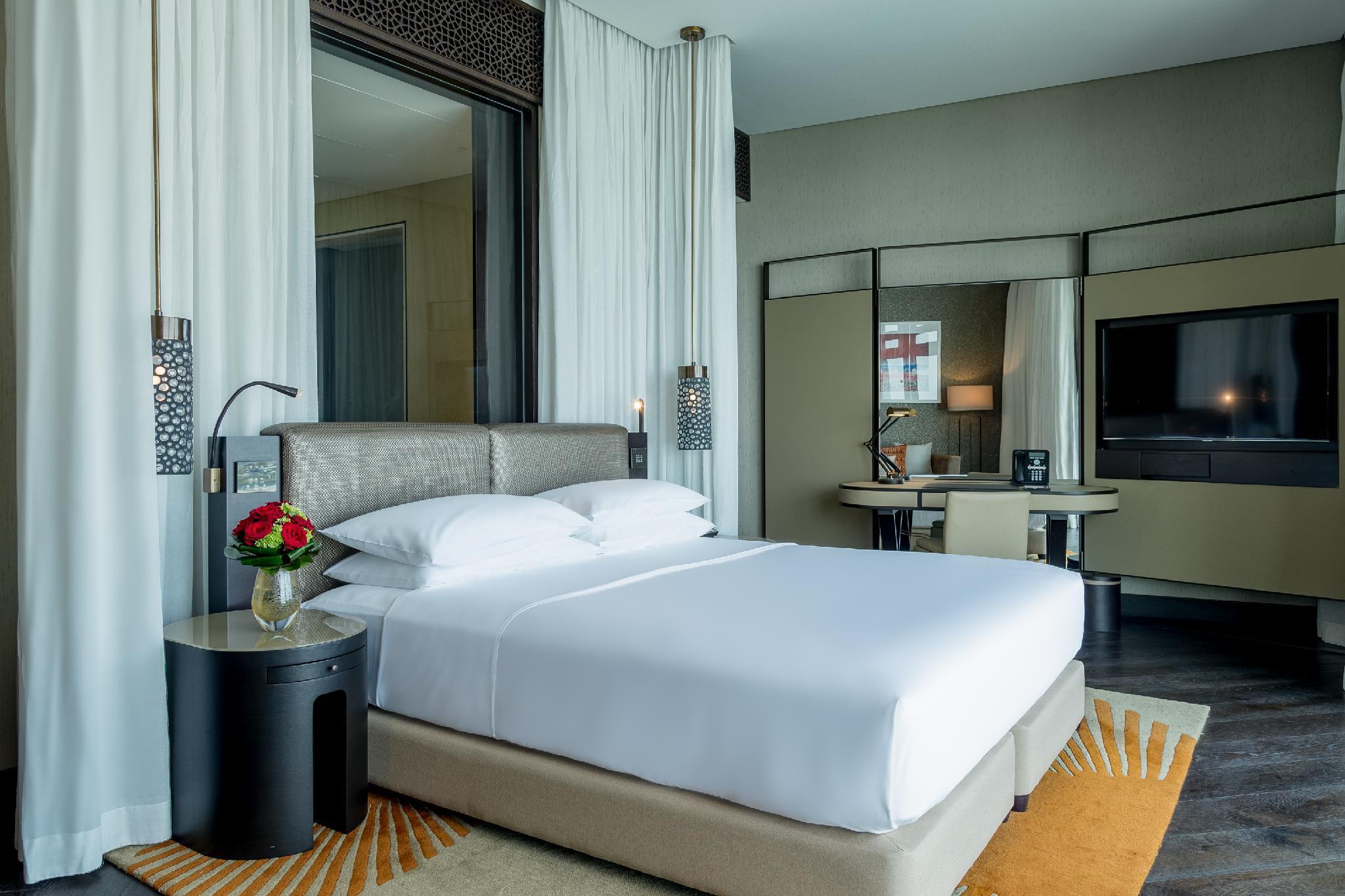 Grand Hyatt & Residences Emirates Pearl Abu Dhabi