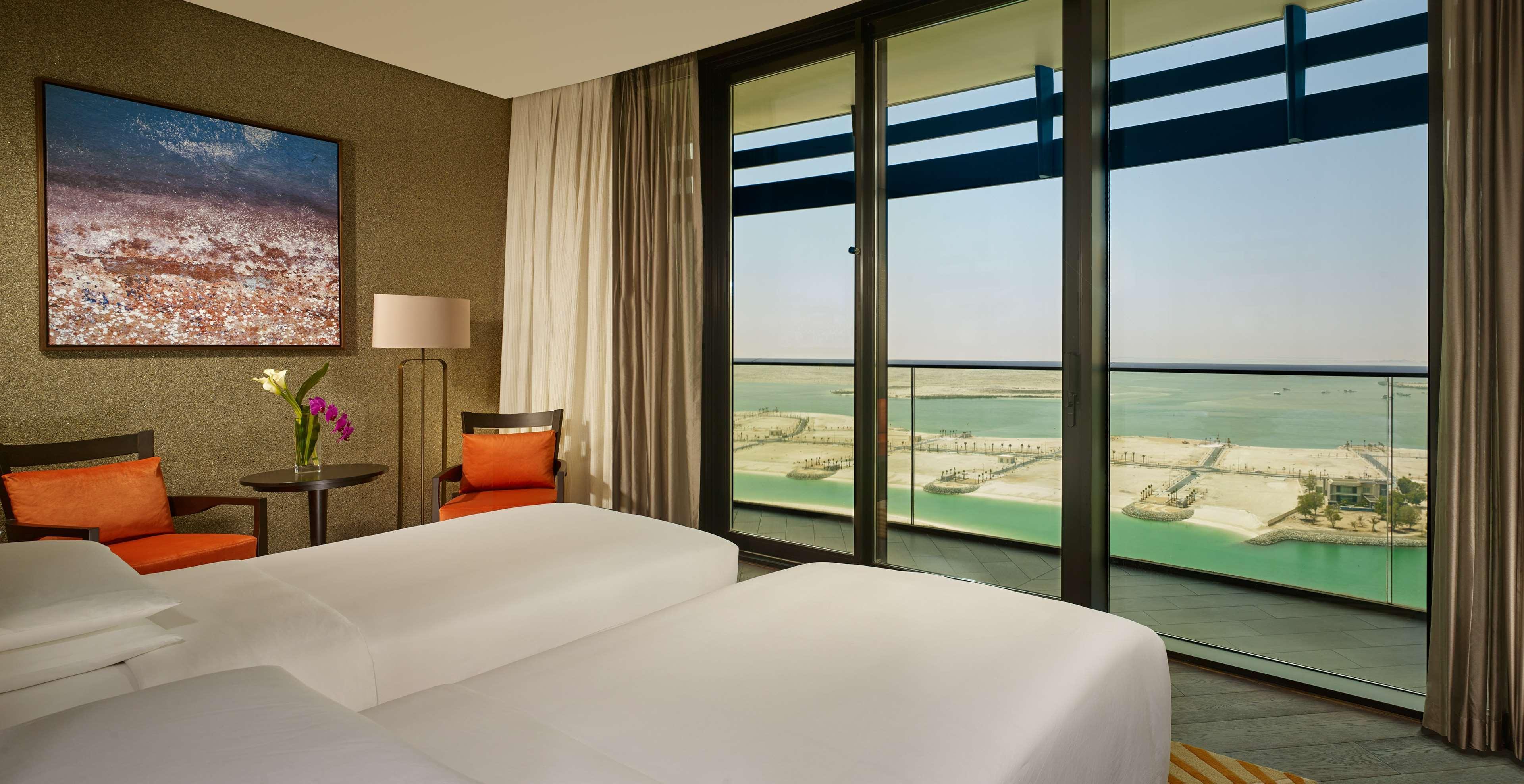 Grand Hyatt & Residences Emirates Pearl 5*