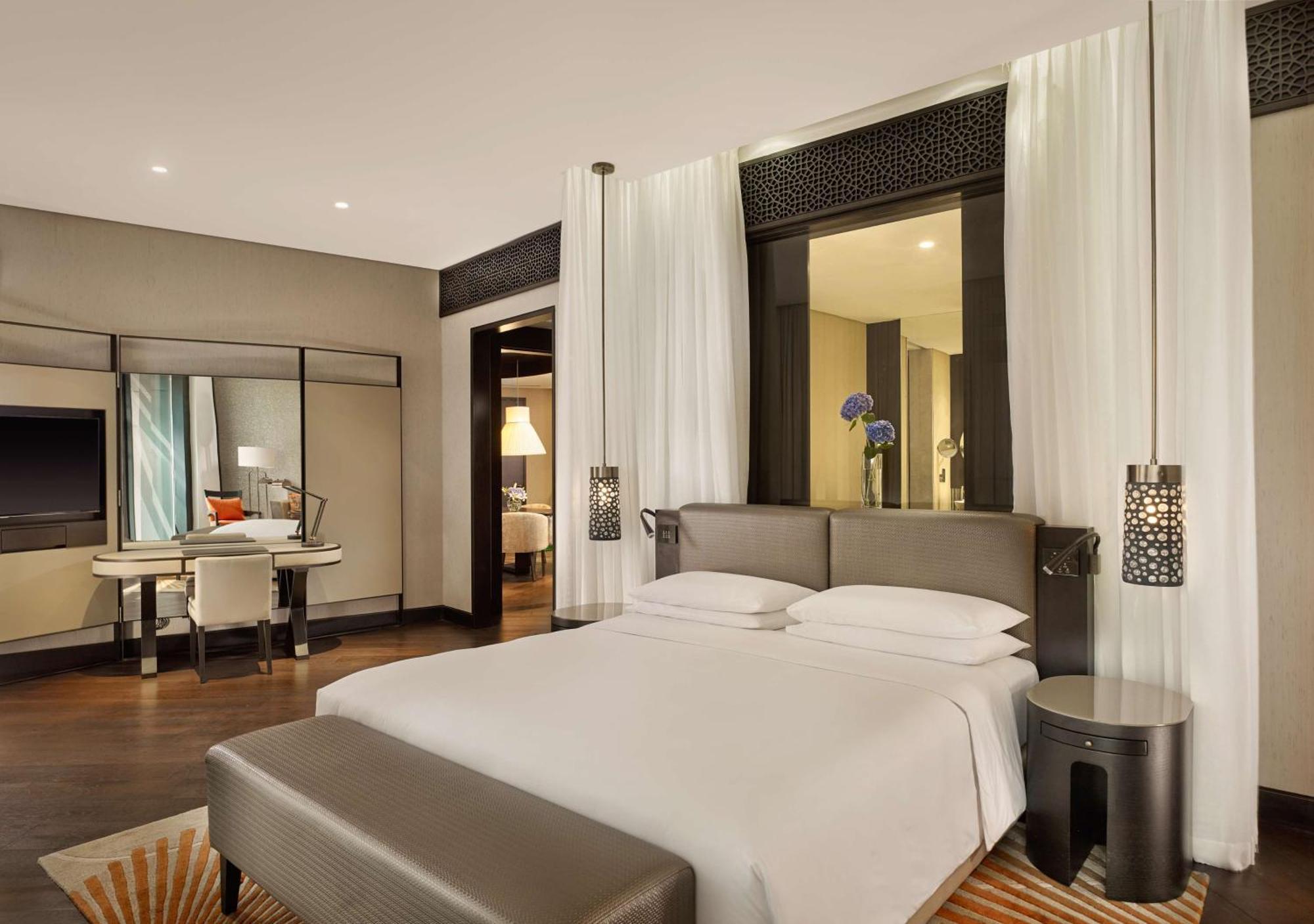 Grand Hyatt & Residences Emirates Pearl Resort