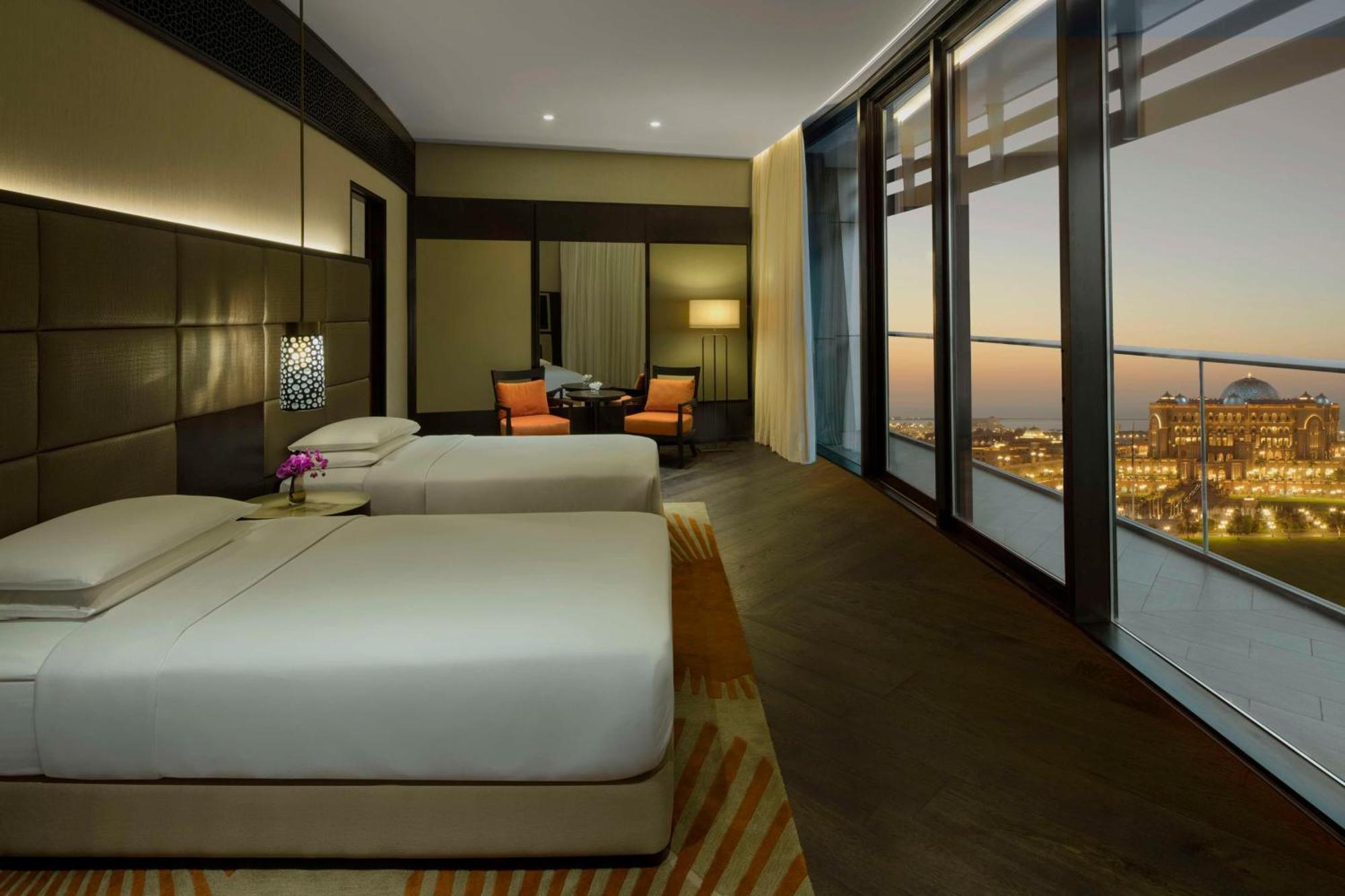 Grand Hyatt & Residences Emirates Pearl 5* Abu Dhabi